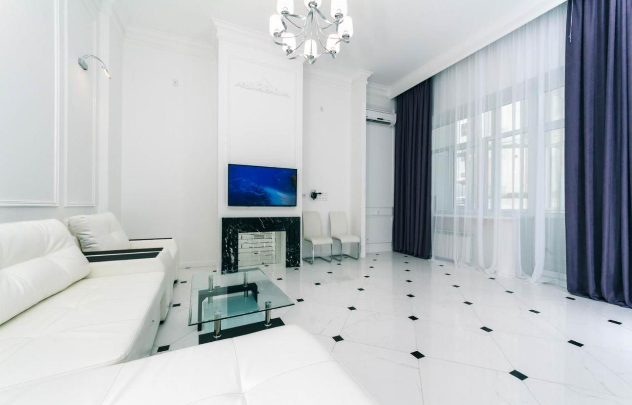 Vip Near Premier Palace & Arena City Kiew Exterior foto