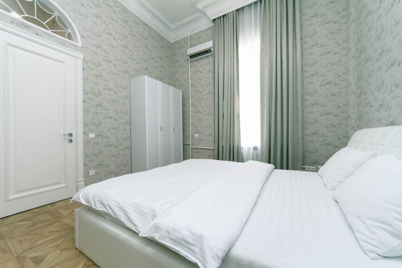 Vip Near Premier Palace & Arena City Kiew Exterior foto