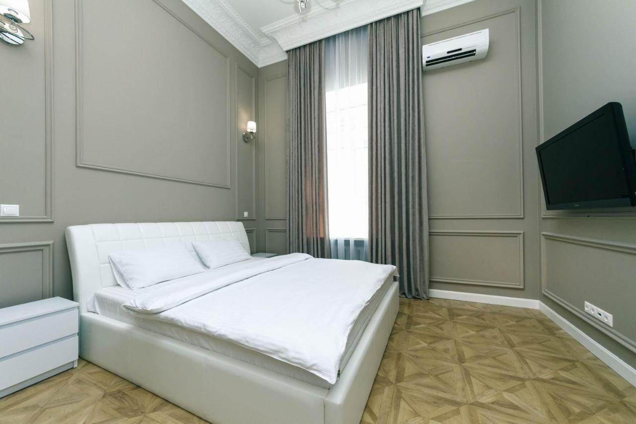 Vip Near Premier Palace & Arena City Kiew Exterior foto
